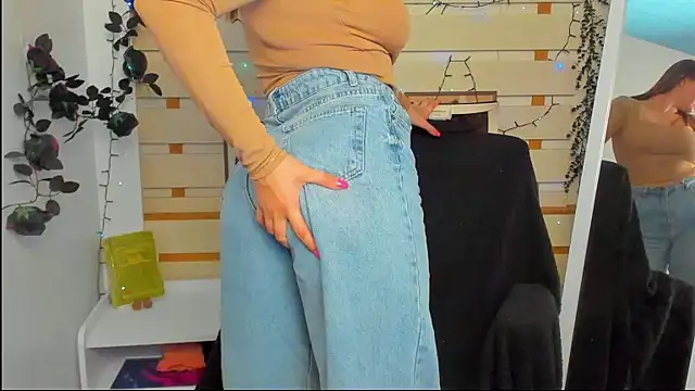 Josephine Kiss online show from April 27, 2026, 12:14 pm