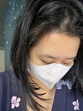 ninini92 online show from February 9, 2025, 1:14 pm