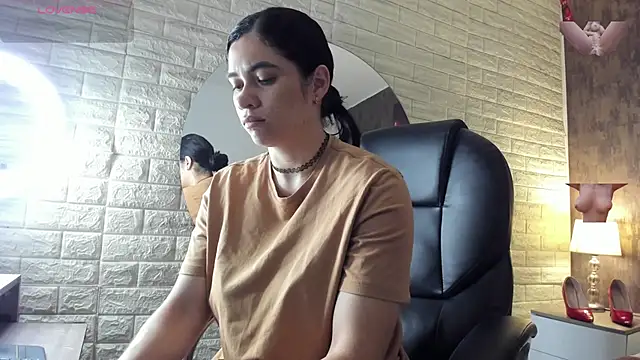 Snapshot of sussy__stone chatting on June 26, 2026, 11:58 am sussy stone online show from June 26, 2026, 11:58 am