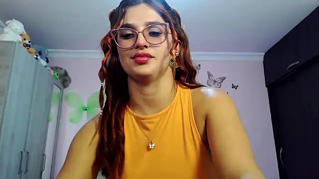 caroline jonson online show from November 15, 2025, 9:21 pm