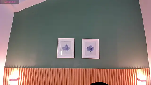  anavictoria  online show from March 1, 2025, 12:34 pm