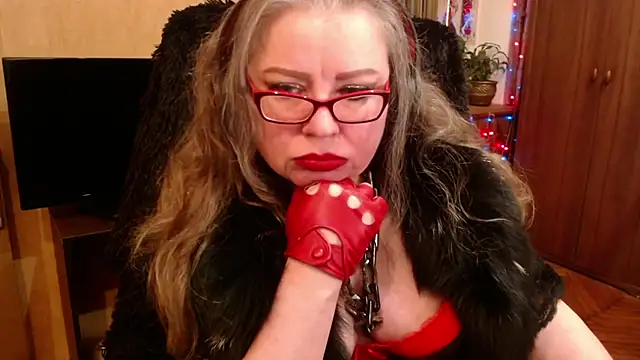Miss Tress online show from December 31, 2024, 11:39 pm