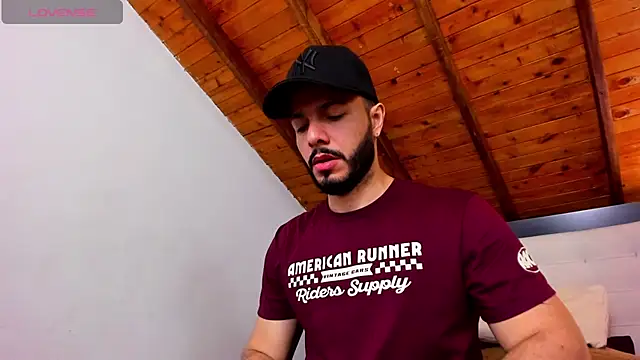 Snapshot of Tom_Bailey chatting on February 21, 2026, 1:01 pm Tom Bailey online show from February 21, 2026, 1:01 pm