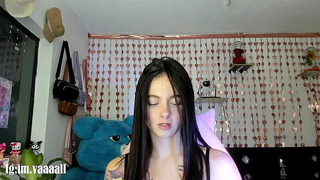 lucyy tay online show from September 10, 2025, 9:09 am