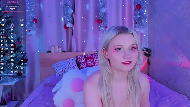 SweeteRose Royce online show from December 28, 2024, 3:59 pm