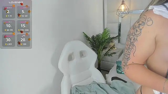 1m dalhia online show from October 27, 2025, 8:24 pm