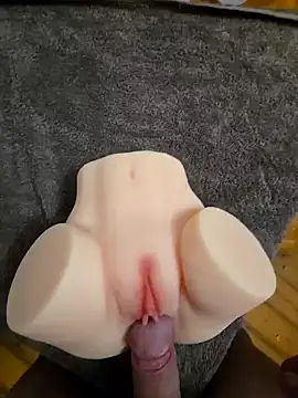 Snapshot of diyMasturbator chatting on October 27, 2025, 10:19 am diyMasturbator online show from October 27, 2025, 10:19 am