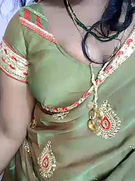 Snapshot of louise92 chatting on December 10, 2024, 5:00 pm louise92 online show from December 10, 2024, 5:00 pm