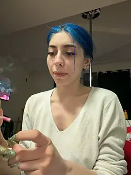 AriaVoss online show from April 8, 2026, 8:31 pm