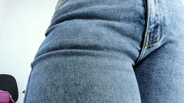 Amelia Debora Antonella online show from February 10, 2026, 1:48 pm