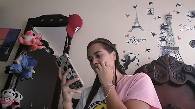 trianabell online show from January 16, 2026, 4:44 pm