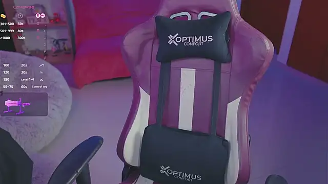 sensualkattt online show from February 24, 2026, 1:03 am