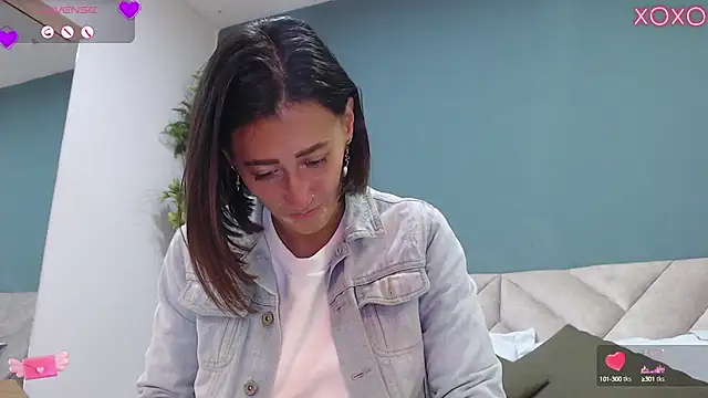 SharisWillian online show from September 25, 2025, 3:43 am