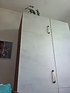 Snapshot of Schnubby1 chatting on February 25, 2025, 11:30 am Schnubby1 online show from February 25, 2025, 11:30 am