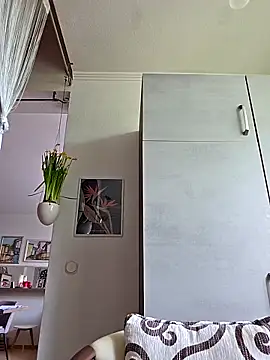 Snapshot of Schnubby1 chatting on March 14, 2025, 8:21 am Schnubby1 online show from March 14, 2025, 8:21 am