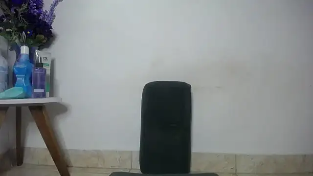 Eros Smit online show from November 22, 2025, 5:23 pm