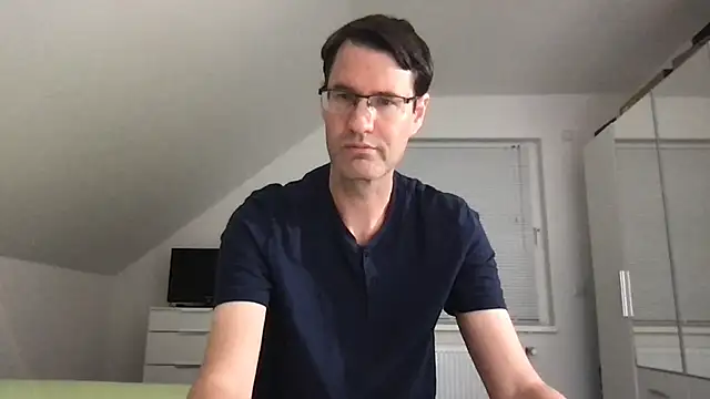 zxzx cam1 online show from September 27, 2025, 9:53 pm