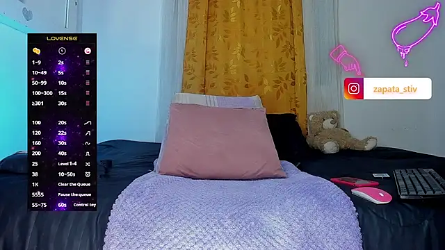 Snapshot of estiben_05 chatting on November 13, 2025, 3:55 pm estiben 05 online show from November 13, 2025, 3:55 pm