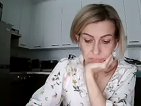 anechka1 online show from December 9, 2024, 6:35 pm