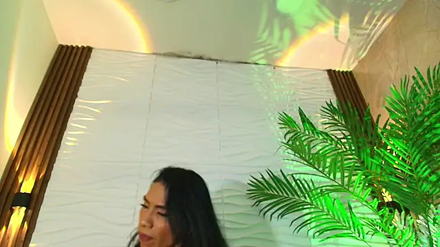 kimberly Gonzalez1 online show from November 12, 2025, 8:52 pm