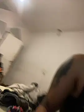 Snapshot of canderodrig777 chatting on February 8, 2025, 12:06 pm canderodrig777 online show from February 8, 2025, 12:06 pm