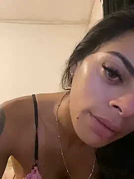 Snapshot of canderodrig777 chatting on March 7, 2025, 10:45 am canderodrig777 online show from March 7, 2025, 10:45 am