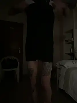 Kamaleonix online show from April 1, 2026, 8:39 pm