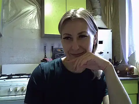 AshleyXHoney online show from November 7, 2025, 7:08 am