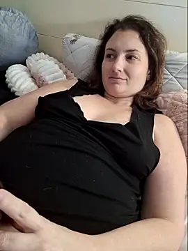 MilfyMrsRobinson online show from February 17, 2025, 3:42 pm