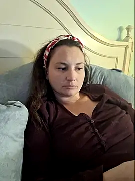 MilfyMrsRobinson online show from March 7, 2025, 9:48 pm