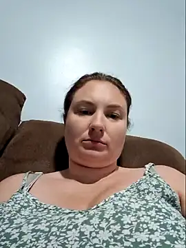 MilfyMrsRobinson online show from September 17, 2025, 9:05 pm