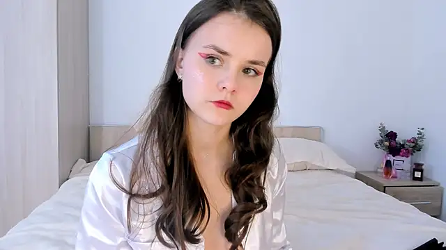 Snapshot of evelinal_ove chatting on March 5, 2025, 11:17 am evelinal ove online show from March 5, 2025, 11:17 am