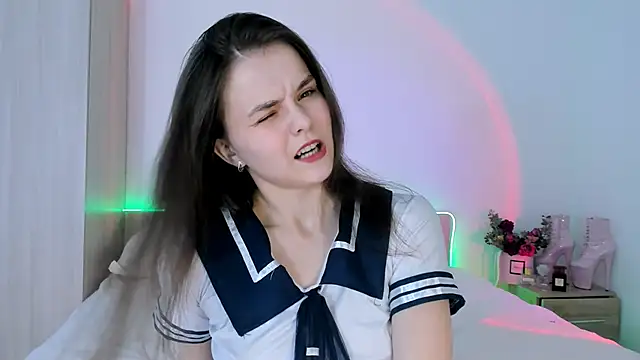 Snapshot of evelinal_ove chatting on March 6, 2025, 5:24 am evelinal ove online show from March 6, 2025, 5:24 am