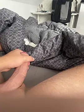 Snapshot of Jungschwanz__18 chatting on September 9, 2025, 3:11 pm Jungschwanz 18 online show from September 9, 2025, 3:11 pm