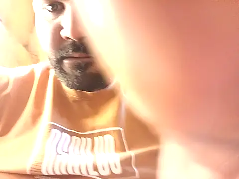 Snapshot of ListedLoin chatting on January 31, 2025, 12:51 pm ListedLoin online show from January 31, 2025, 12:51 pm