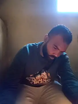 ListedLoin online show from November 27, 2025, 2:52 pm