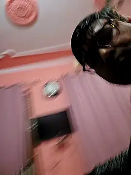 Snapshot of Loveboycurvy chatting on January 23, 2025, 2:17 pm Loveboycurvy online show from January 23, 2025, 2:17 pm