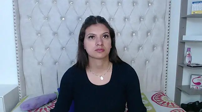 Abril Squirt online show from February 16, 2025, 2:53 am