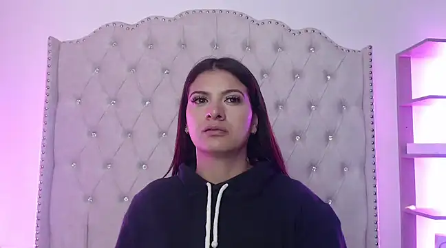 Abril Squirt online show from March 19, 2025, 7:51 am