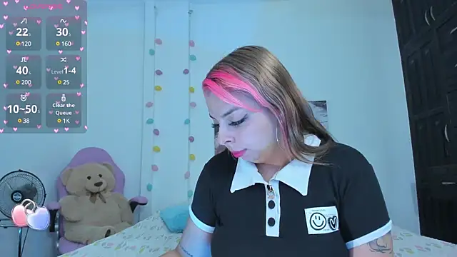 dulce kim online show from March 19, 2025, 9:48 pm