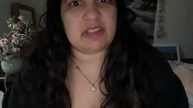 MelanieFawker online show from October 28, 2025, 6:10 pm