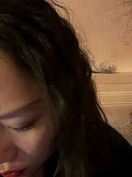 Snapshot of Eliza-E chatting on January 7, 2026, 2:08 pm Eliza-E online show from January 7, 2026, 2:08 pm