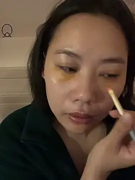 Snapshot of Eliza-E chatting on February 6, 2026, 12:59 am Eliza-E online show from February 6, 2026, 12:59 am