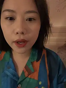 Snapshot of Eliza-E chatting on February 15, 2026, 7:51 am Eliza-E online show from February 15, 2026, 7:51 am