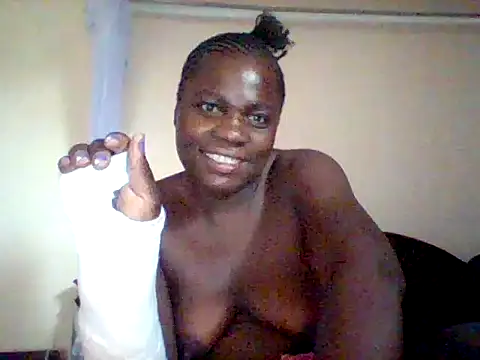 Snapshot of missarpie chatting on February 5, 2025, 4:48 am missarpie online show from February 5, 2025, 4:48 am