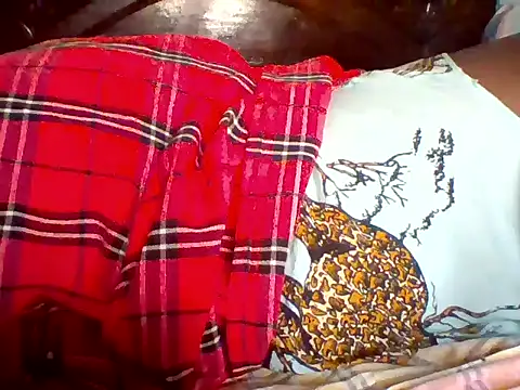 Snapshot of missarpie chatting on October 12, 2025, 12:20 am missarpie online show from October 12, 2025, 12:20 am