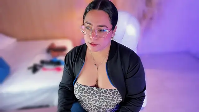 MelissaKarterrs online show from March 23, 2026, 11:58 am