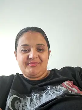 sarahhh1987 online show from October 31, 2025, 8:26 am