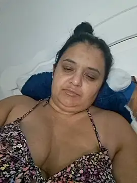 sarahhh1987 online show from November 20, 2025, 8:08 pm