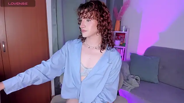 AnntoniaWood online show from February 12, 2026, 3:12 am